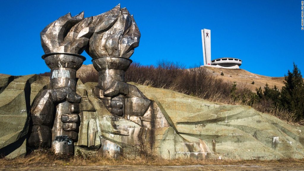buzludja-monument-CNN-02