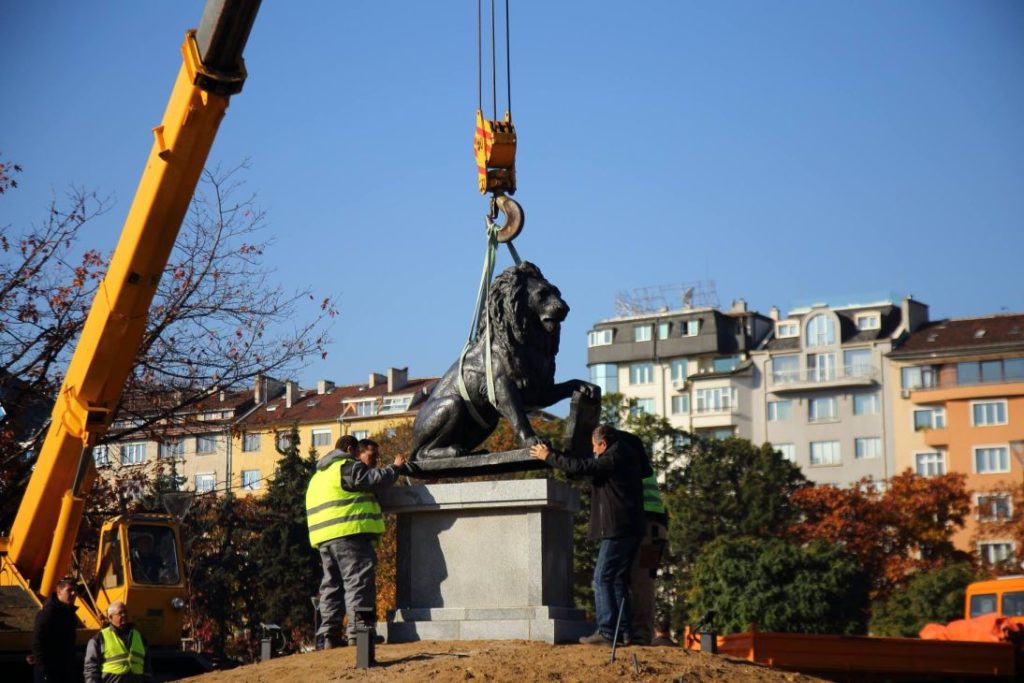 lyv-ndk-memorial-montirane-03